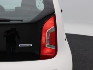 Volkswagen Up! 1.0 take up! BlueMotion | Airco | Radio CD Speler | 113.518 Km !! / 15