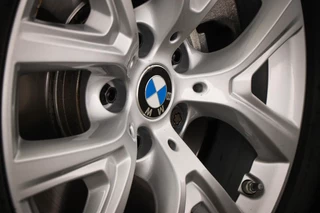 BMW X1 xDrive20i High Executive | PANORAMADAK | HEAD UP | STOELVERWARMING | TREKHAAK / 29