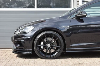 Volkswagen Golf 2.0 TSI 4MOTION R / 1e LAK VOL OPTIES / MAXTON / PANO / DYN / VIRTUAL COCKPIT / 6
