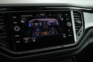 Volkswagen T-Roc 1.5 TSI 150pk DSG Sport Black Style Keyless Camera Virtual Cockpit Navigatie / 27