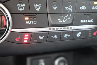Ford Focus Wagon BUSINESS APPLE/ANDROID PARK-SENSOREN WINTERPACK CLIMA LED ALL-SEASON KEYLESS / 30
