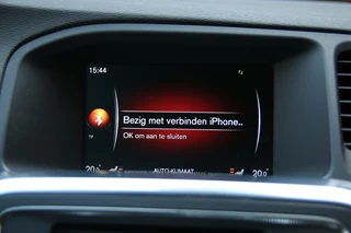 Volvo V60 2.0 T4 Momentum R-Design Camera achter | Parkeersensoren V+A | Navi / 16