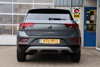 Volkswagen T-ROC 1.0 TSI Edition Stoelverwarming Lane-assist / 14