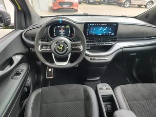 Abarth 500e SCORPIONISSIMA 42 kWh  SoH 94,12% !! | Alcantara sportstuur | Pano | Winterpakket / 13