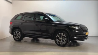 Skoda Kodiaq 1.5 TSI 150pk DSG Sportline Business Alcantara Stoelverwarming Trekhaak Camera Stoelverwarming / 2