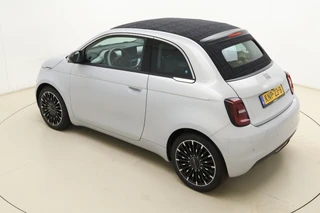 Fiat 500 1.0 Hybrid La Prima Cabrio | DEMO | Lederen bekleding | Camera | 8 Jaar speciale garantie | Parkeersensoren | Climate control / 5