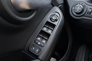 Fiat 500 X 1.5 Hybrid Sport Cabrio Automaat | Navigatie | Camera | Keyless | Climate control | Lichtmetalen velgen | Half lederen bekleding / 20