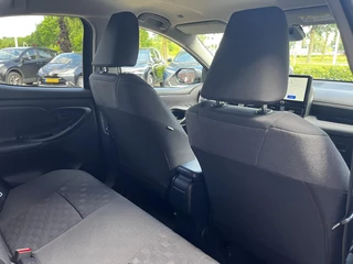 Toyota Yaris 1.5 Hybrid 115 Dynamic LM-VELGEN 16'' APPLE/ANDROID LED NAVI KEYLESS CAMERA CLIMATE PRIVACY GLASS NL-AUTO / 11