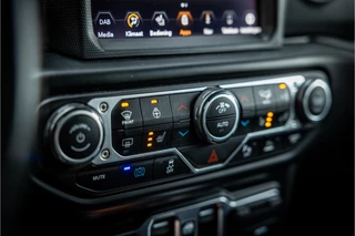 Jeep Wrangler Unlimited 4xe 380 Sahara  Adaptive Cruise Alpine / 24