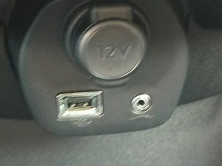 Citroën C1 1.0 VTi Urban Ride  Rijklaar + 12 maanden Bovag-garantie “Sinds 1970 | 5.000+ reviews | Score 9,5 | Service zoals ’t hoort” Henk Jongen Auto's in Helmond,  al 50 jaar service zoals 't hoort! / 19