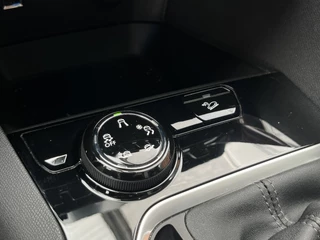 Peugeot 3008 PureTech 130 AGC Première  | Schuifdak | Camera voor + achter | Stoelverwarming | Carplay/Android Auto | / 23