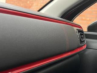 Citroën C3 PureTech 110 S&S Shine  | Trekhaak afneembaar | Panoramadak | Keyless | Carplay | Parkeersensoren voor + achter |  Cruise Control | Climate Control | Achteruitrijcamera | Dodehoekdetectie | Distributie al vervangen | / 29