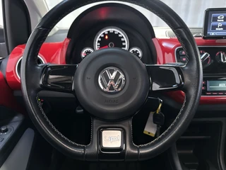 Volkswagen Up! 1.0 take up! BlueMotion Panoramadak Stoelverwarming Parkeersensoren / 6