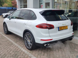 Porsche Cayenne 3.0 S E-HYBRID  NAP | Pano | Stoelventilatie | Bose | Memory Seats / 4
