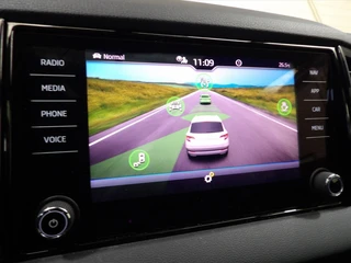 Škoda Karoq 1.5 TSI ACT Greentech 150pk DSG-7 Sportline Business / 28