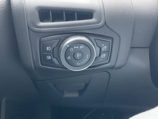 Ford Focus 1.5 ST-Line 1e Eigenaar Nav/Cruise 18 Inch Pdc NL-Auto UITSTRALING! / 24
