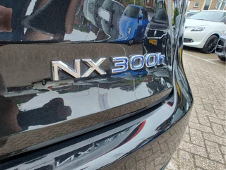 Lexus NX 300h AWD F SPORT LINE AUTOMAAT  360 Camera | Mark Levinson | Pano | Stoelventilatie / 40