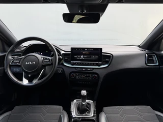 Kia Ceed 1.0 T-GDi 100pk Design Edition / 12