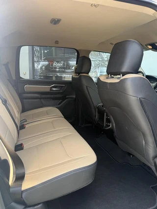 Dodge Ram 1500 4X4 5.7 V8 4x4 Crew Cab|wide body|lift! / 22