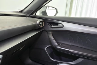 CUPRA Formentor 1.4 TSI e-Hybrid Panoramadak Achteruitrijcamera Apple CarPlay / 39