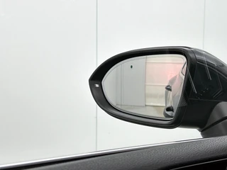 Volkswagen Arteon 2.0 TSI R-Line Automaat | Adaptive Cruise | Stoelverwarming | Navigatie | Virtuel Cockpit | Parkeersensoren / 28