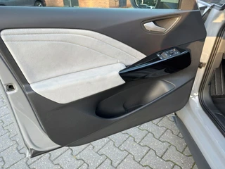 Volkswagen ID.3 Pro 62 kWh 204 PK SOH 93% Camera | ACC | Carplay | Memory / 9