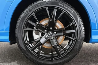 Audi Q3 45 TFSI e S Line / 24