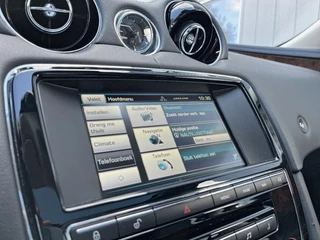 Jaguar XJ 3.0 V6 341 PK SC AWD LEDER SCHUIFDAK LMV / 31
