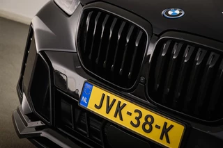 BMW X5 xDrive50e M-sport | PANORAMADAK | INDIVIDUAL VOLLEDER MERINO | HEAD UP | HARMAN KARDON | 360 CAMERA | MAXTON | 22" | / 26