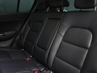 Kia Sportage 1.6 T-GDI Black Edition | LEDER | NAVI | TREKHAAK | STOELVERW | APLE CARPLAY | KEYLESS / 10