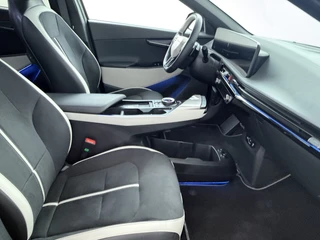 Kia EV6 GT-Line Business Edition 84 kWh  Navigatie - Stoelverwarming - Stuurverwarming - Achteruitrijcamera - Fabrieksgarantie t/m 2033 / 41