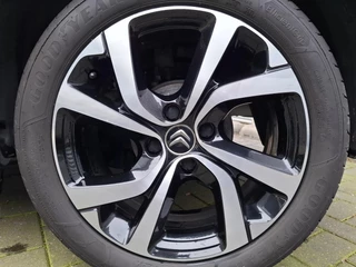 Citroen C3 1.2 Shine Clima/Nav/Cam/LMV / 25