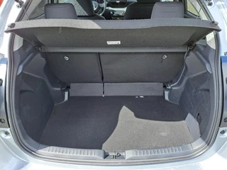 Toyota Yaris 1.5 Hybrid 115 DYNAMIC STOEL/STUURVERW BLIND SPOT PARK-SENSOREN NAVI 16'' LM-VELGEN KEYLESS CAMERA APPLE/ANDROID AD-CRUISE CLIMA LED / 25