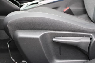 Peugeot 2008 1.2T Allure Pack  | Adaptieve cruise | BLIS | Camera | Led / 27