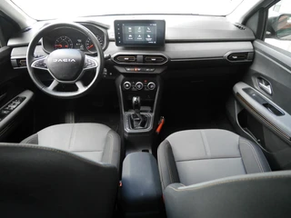 Dacia Sandero Stepway 1.0 TCe 90 Comfort | Automaat | Navigatie | Camera achter | Parkeersensoren voor en achter | Keyless entry en start | Lichtmetalen velgen | Airco | Dakrails | Led verlichting / 8