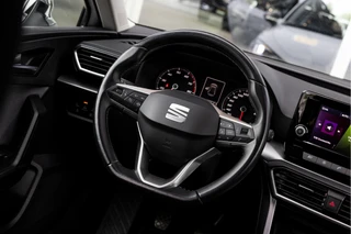 SEAT Leon 1.0 TSI Style  | LED | Carplay / 9