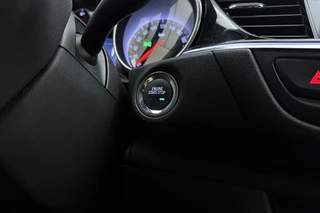 Opel Insignia Grand Sport 1.5 Turbo Business Executive | Climate Control | Camera achter | OPC Line pakket | AGR stoelen | Stoel- en stuurverwarming | Keyless Entry & Start | Navigatie / 31