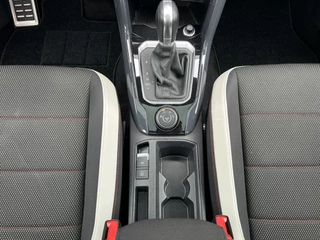 Volkswagen T-Roc 2.0 TSI 4Motion Sport  | Pano | ACC | LED |Camera | Trekhaak | Stoelverw. | / 30