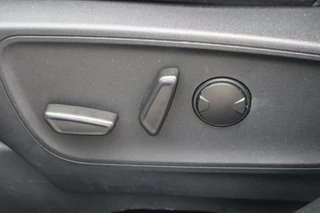 Ford Kuga 2.5 PHEV TITANIUM-X AFN-TREKHAAK B&O-AUDIO AD-CRUISE CLIMA BLIND-SPOT WINTERPACK EL-ACHTERKLEP / 23