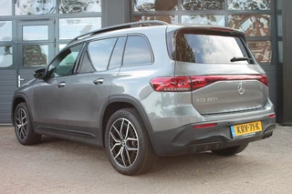 Mercedes-Benz EQB 250+ AMG LINE 7P. / 10
