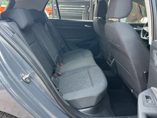 Volkswagen Golf 1.5 eTSI Style  | Carplay | ACC | PDC | Camera | Virtual | Stoel/Stuurverw. | Sfeerverlichting | / 38