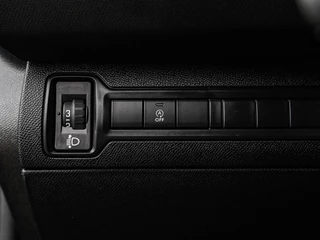 Peugeot 308 SW 1.5 BlueHDi Allure | Navi | Climate control | PDC | Cruise control / 23