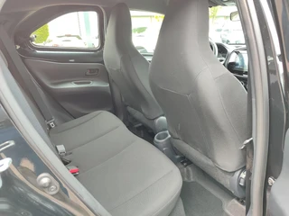 Toyota Aygo X PLAY 4S-BANDEN APPLE/ANDROID AD-CRUISE CAMERA BLUETOOTH AIRCO NL-AUTO EL-RAMEN/SPIEGELS / 25