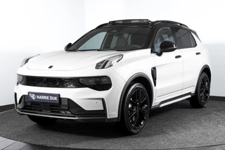 Lynk & Co 01 1.5 PHEV 276 PK More | S/K-panodak | Dig. Cockpit | Stoel-+Stuurverw. | 360 Camera | Adapt. Cruise | Memory | Elek. klep | LM 20" | 2650