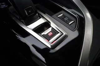 Peugeot 5008 1.2 PureTech Allure Pack Business | AUTOMAAT | 7-Zits | Dodehoek Detectie | Navigatie | Achteruitrij Camera | / 29