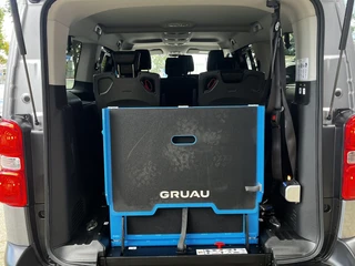 Toyota PROACE Electric Verso Long L2 Extra Range Dynamic 75 kWh ROLSTOEL-AANPASSING CRUISE SCHUIDEUREN L+R CLIMA BLUETOOTH DAB+ LAGE KILOMETERSTAND / 18