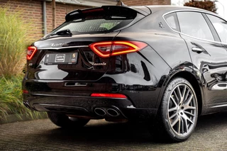 Maserati Levante 3.0 V6 S TwinTurbo AWD GranSport 430 PK Leder Luchtvering 21'' / 10