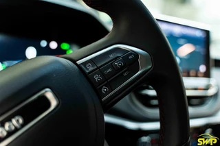 Jeep Compass 4xe 240 Plug-in Hybrid Electric Trailhawk | 93.35% SoH | Navi | Camera | ACC | / 7