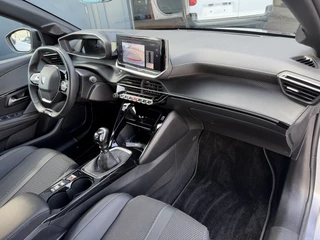 Peugeot 208 100pk GT (Camera - Keyless Entry - Parkeersensoren V+A - LED - Navigatie - Automatische Airco - Draadloos laden - Apple Carplay - 3D Cockpit) / 39