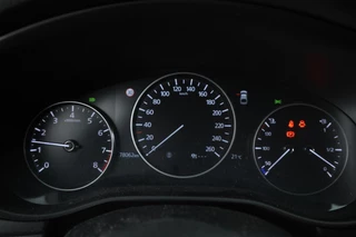 Mazda 3 2.0 e-SkyActiv-G M Hybrid 122  Head Up! Navigatie, Airco / 17